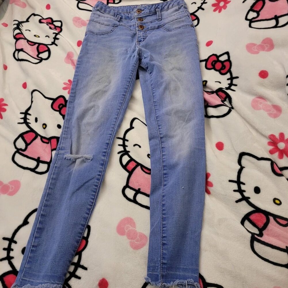 No Boundaries Women's Blue Jeans